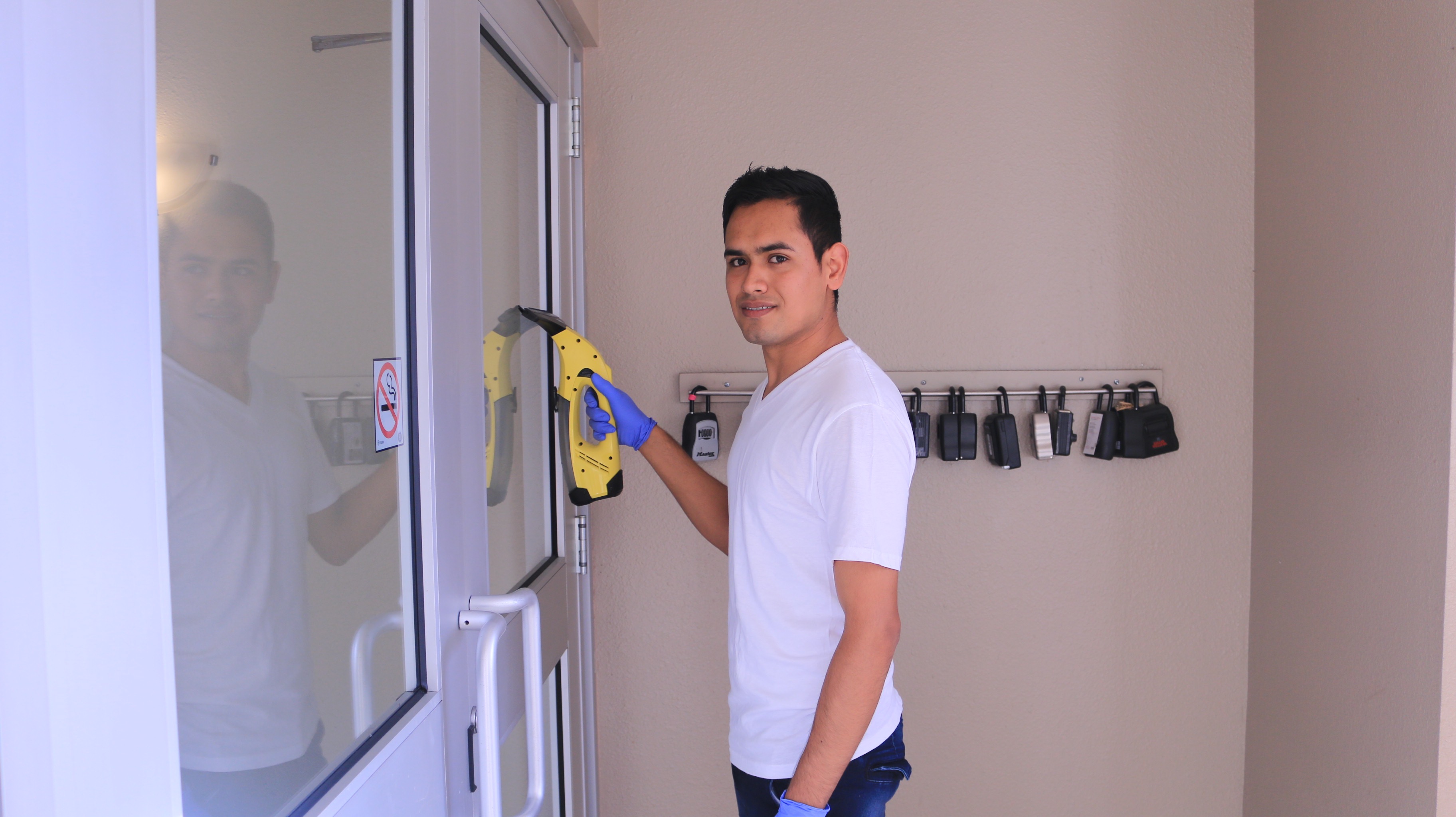 Window_Cleaning